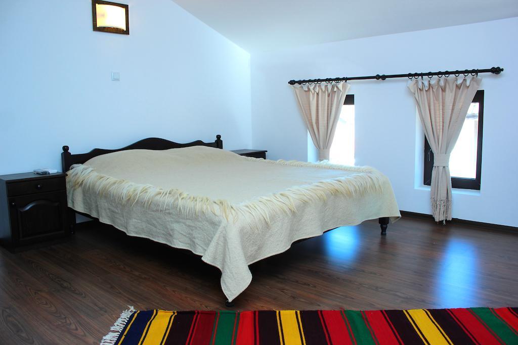 Topalovi Guest House Zlatograd Szoba fotó