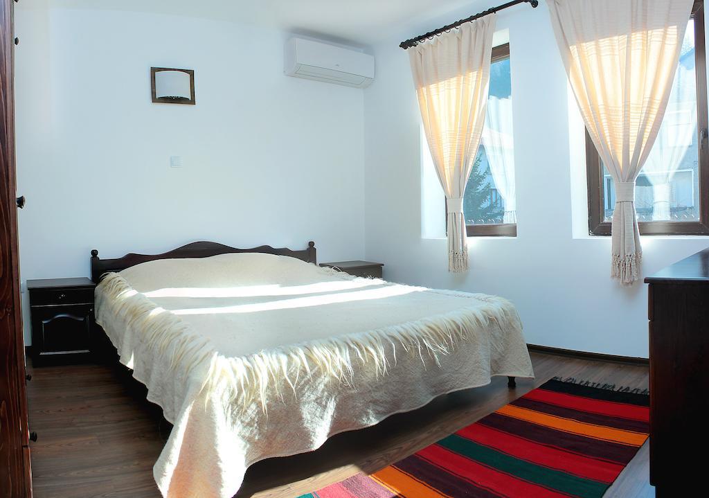 Topalovi Guest House Zlatograd Szoba fotó